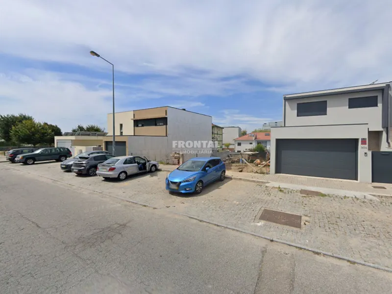 Lote de Terreno em São Mamede de Infesta