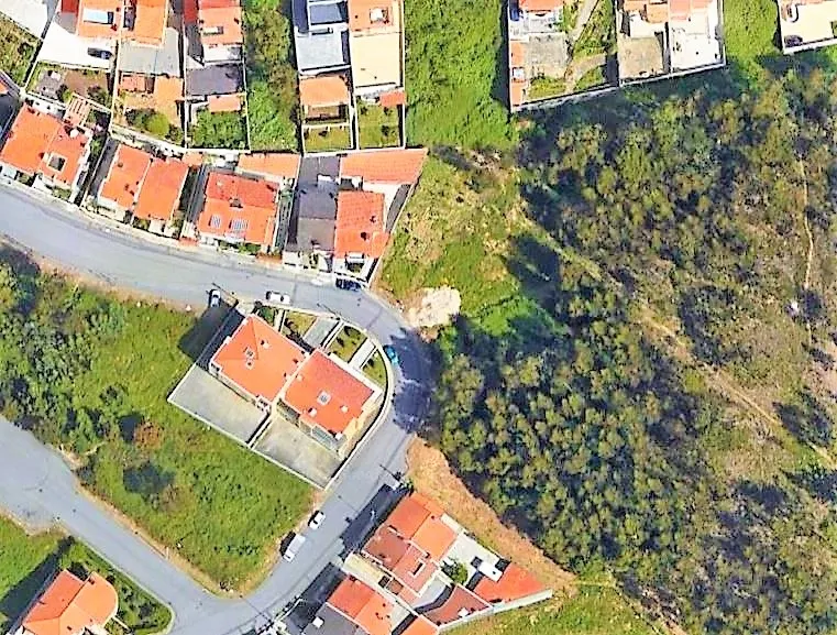 Terreno para Construção de Moradia - 3 Frentes | Baguim do Monte, Gondomar