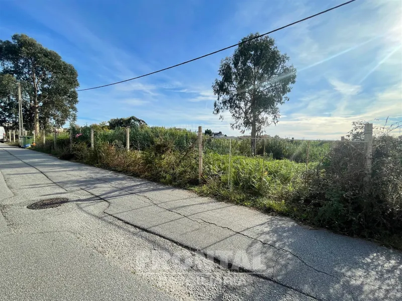 Urban Land - 1 367 m² | Gulpilhares and Valadares, Vila Nova de Gaia, Porto