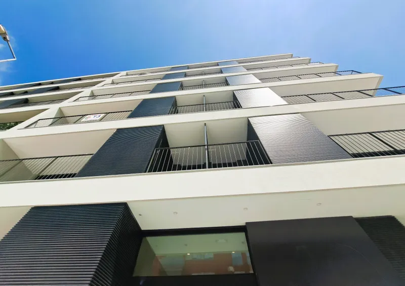 Moderno com Suite, Closet e Terraço XXL