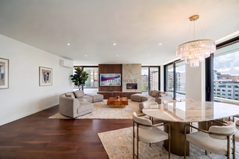 Penthouse T4 de Luxe à Vila Nova de Gaia | Golden Hour Real Estate