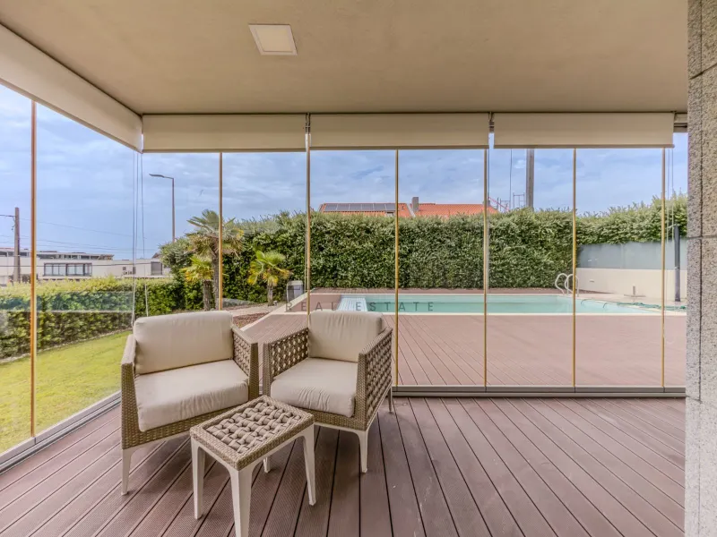 Moradia Geminada T4 de Luxo em Vila Nova de Gaia | Golden Hour Real Estate