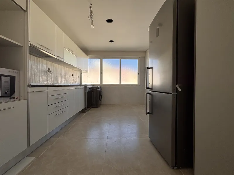 Apartamento T2, Lisboa, Alenquer / Venda / 245000 / Ref HI238BYE-23