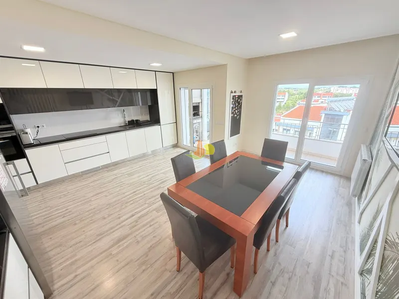 Platt 4 Sovrum+1 DUPLEX