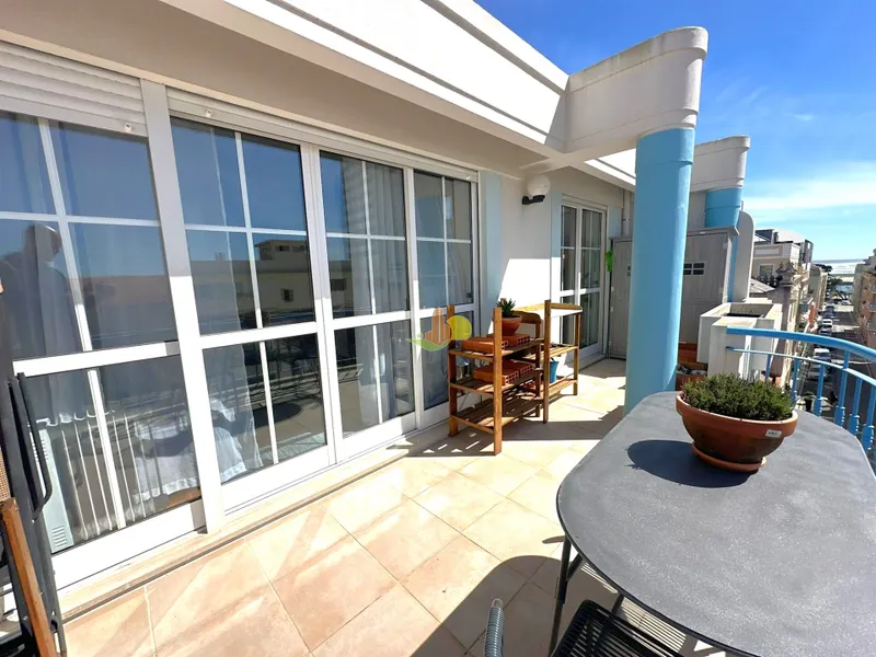 Driekamerappartement (duplex) – Avenida en Casino!