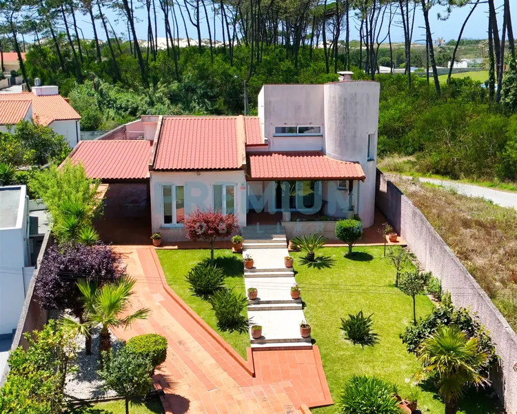 O Refúgio Perfeito: Moradia  T3 em Ofir