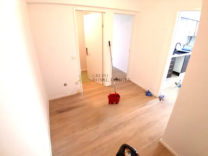 T3 em Remodelação com lugar de garagem  -  Baguim do Monte.