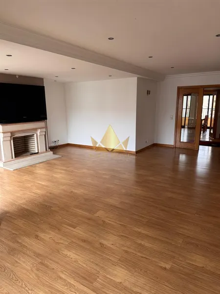 T5 Duplex Versátil (2 Entradas Independentes) na Gândara dos Olivais, Leiria