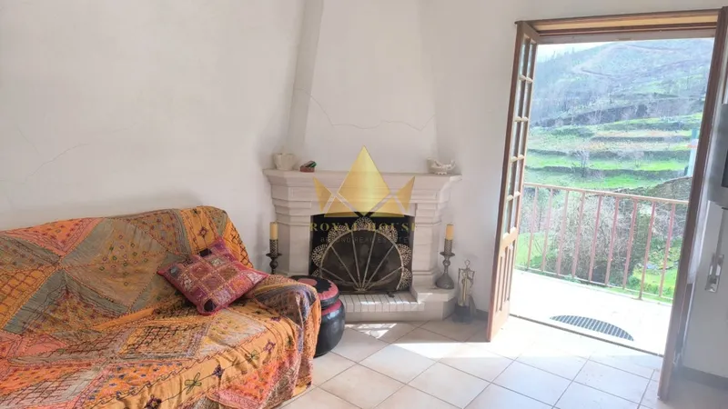 Moradia T3 para Venda em Pomares, Arganil