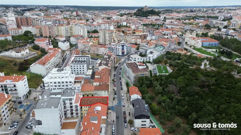 Oportunidade de Investimento – Apartamento T6 Arrendado a Estudantes | Centro de Leiria - ST4405