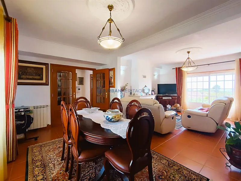 Avskilt hus 4 Sovrum +1