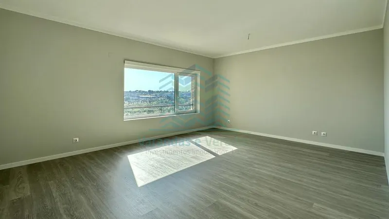 New 3 bedroom apartment in Torres Novas, with garage