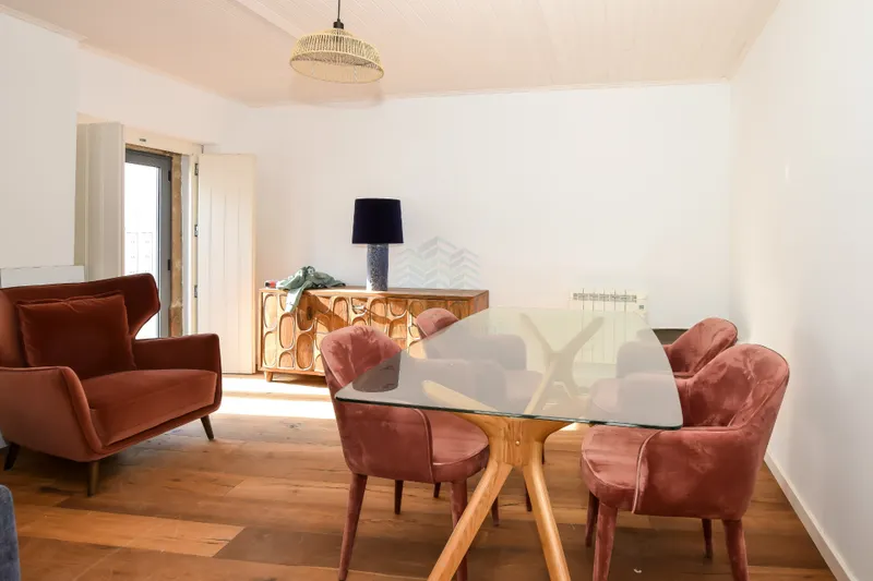 Renovated 3-bedroom house with patio and terrace — Bugalhos