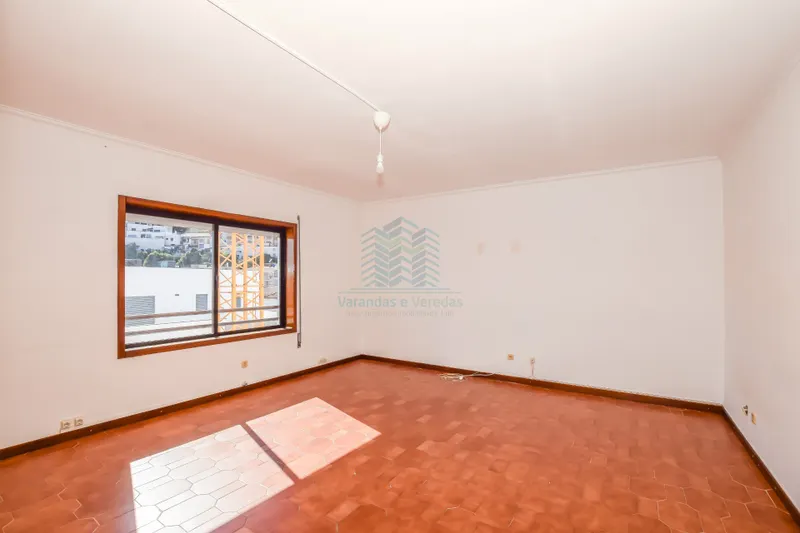 Apartamento T2 no centro de Torres Novas para Arrendamento
