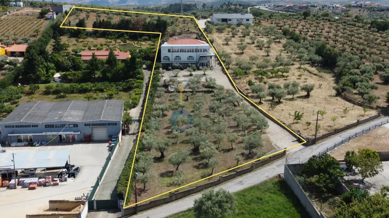 Landbesitz 7 Schlafzimmer