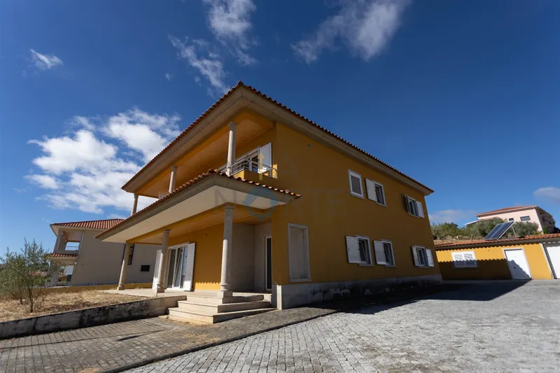 Haus 6 Schlafzimmer DÚPLEX