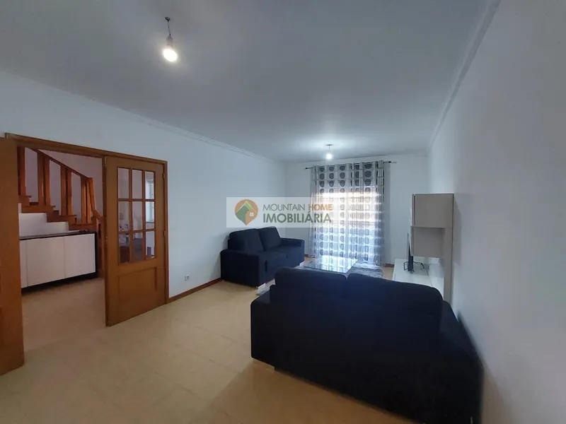 Viviendas Adosadas en barrio 4 habitaciones