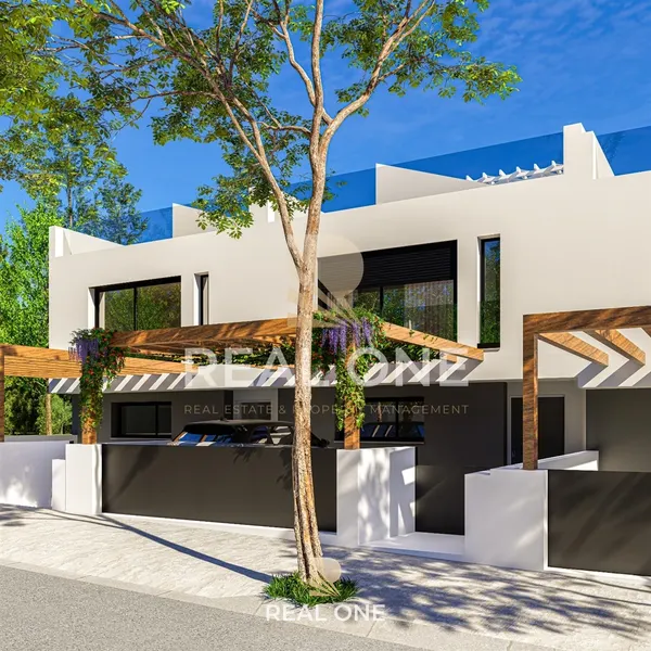 Moradia T4 com piscina privada em Empreendimento Novo de Luxo, Montenegro