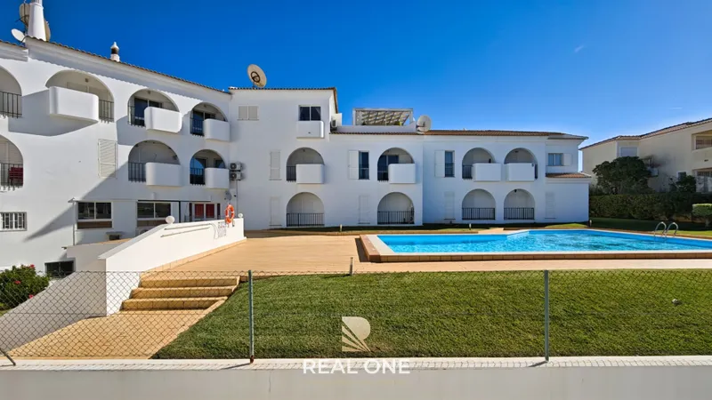 Apartamento na Galé / Sesmarias – perto da Praia