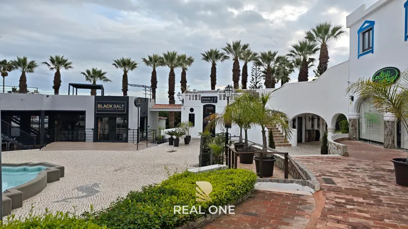 Turnkey Space in a Prestigious Algarve Resort - Carvoeiro
