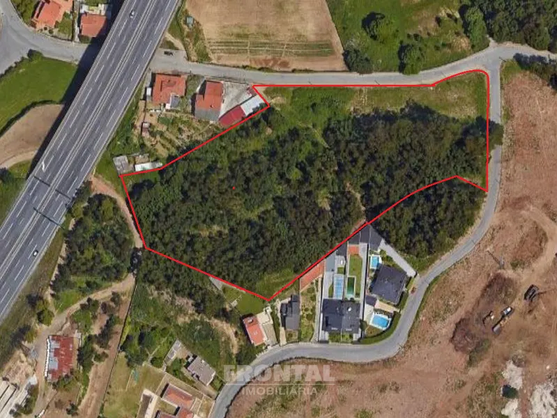 Terreno Rústico 13.400 m² Vikla Nova de Gaia