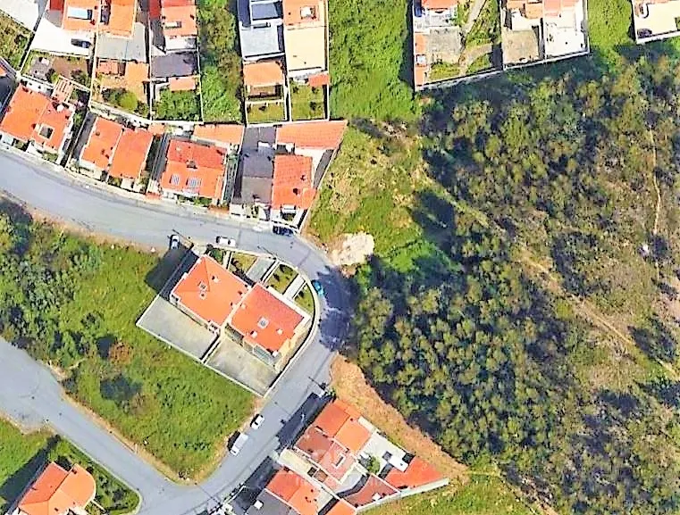 Terreno para Construção de Moradia - 3 Frentes | Baguim do Monte, Gondomar