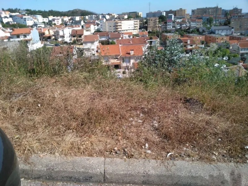 Terreno com 275 m2 em Baguim do Monte com projeto aprovado