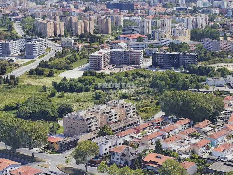 Lojas à Circunvalação