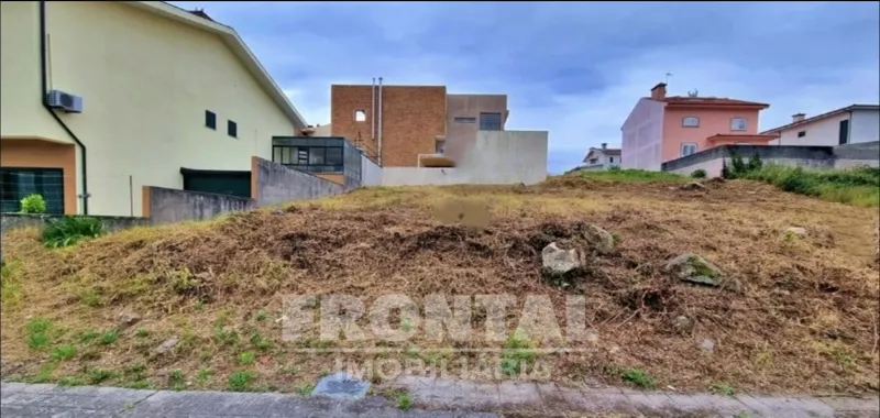 Terreno Urbano para Construção &#124; Coronado (São Romão e São Mamede), Trofa, Porto