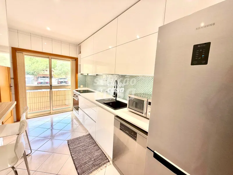 Apartamento T2 com Lugar de Garagem | Excelente Localização