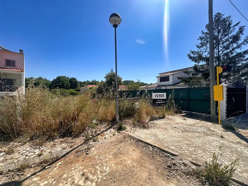 Terreno para Construção em Sesimbra com 540 m² no Coração da Serra da Arrábida